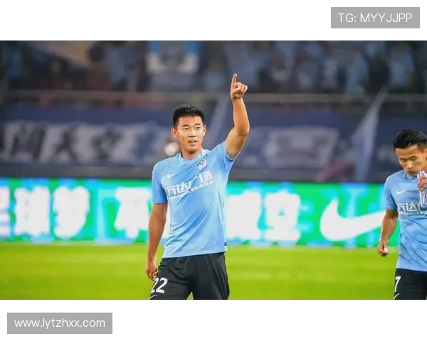 大连人对阵申花精彩比赛录像回顾与分析全场亮点尽在其中